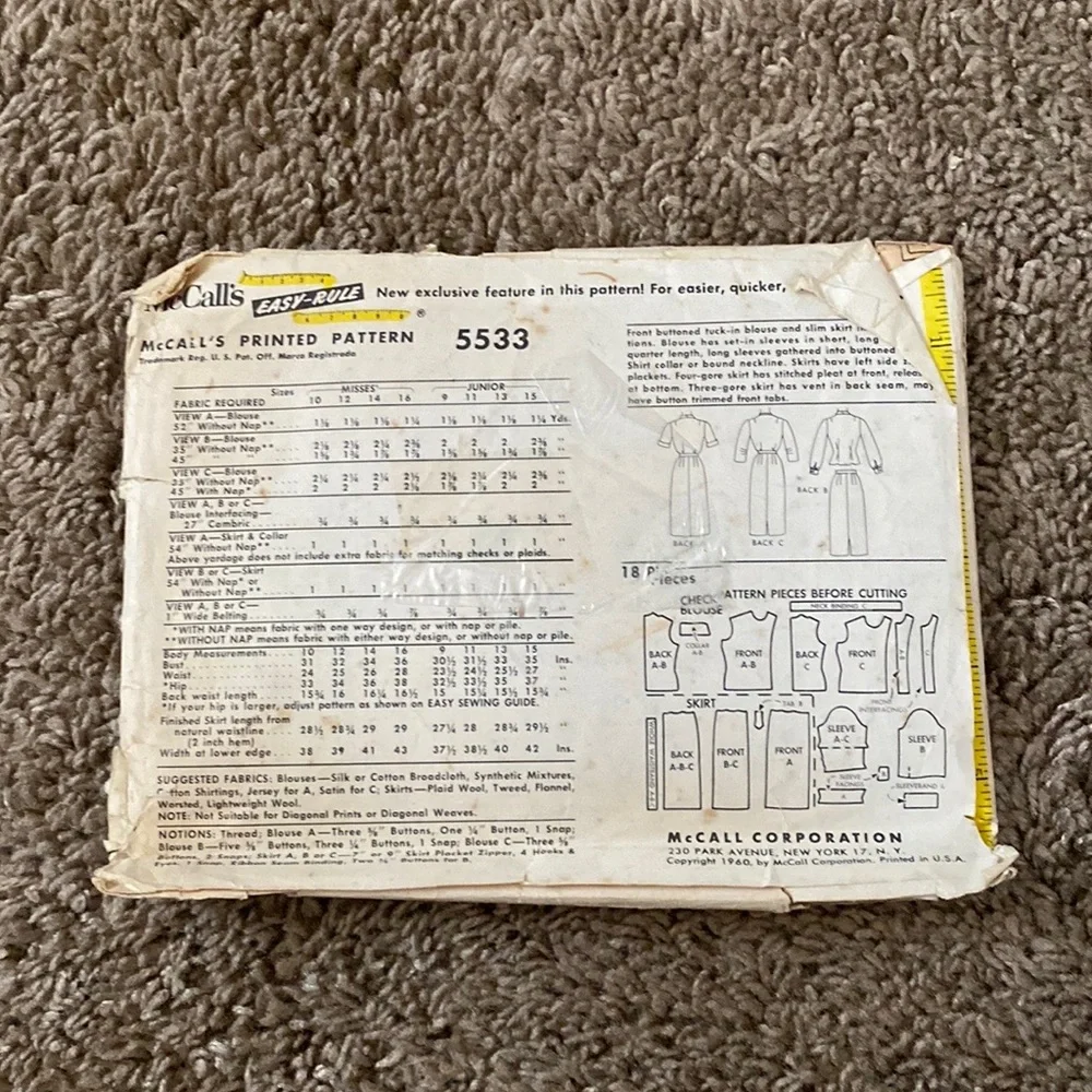 Vintage Lot of Sewing Patterns Lot #2 - Picture 5 of 9